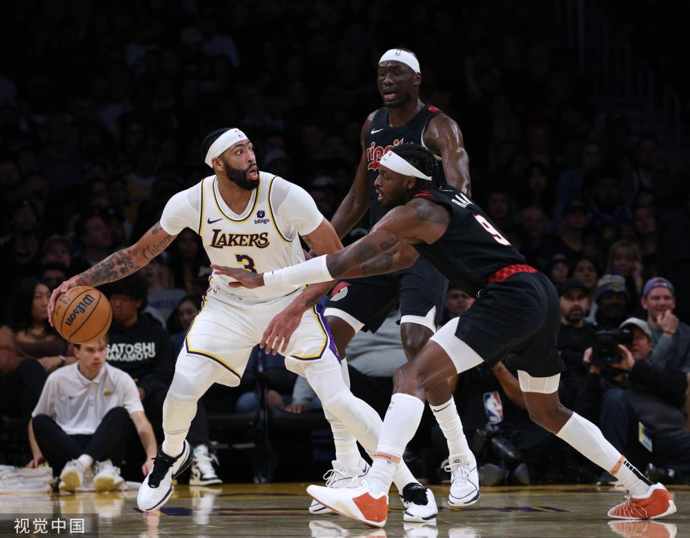 自1982年来，亚马尔是首位在18岁前于五大联赛进12球的球员.