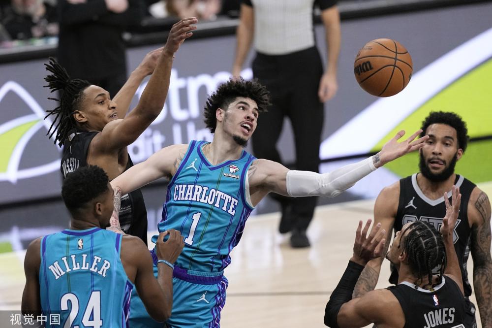 进如内马尔 进如内马尔