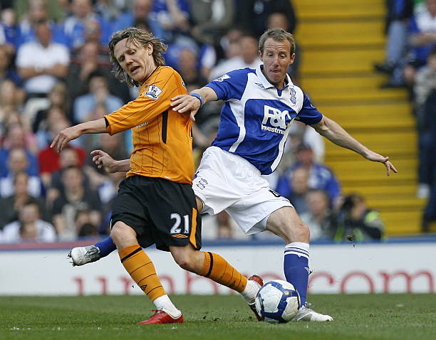 强调团队合 强调团队合